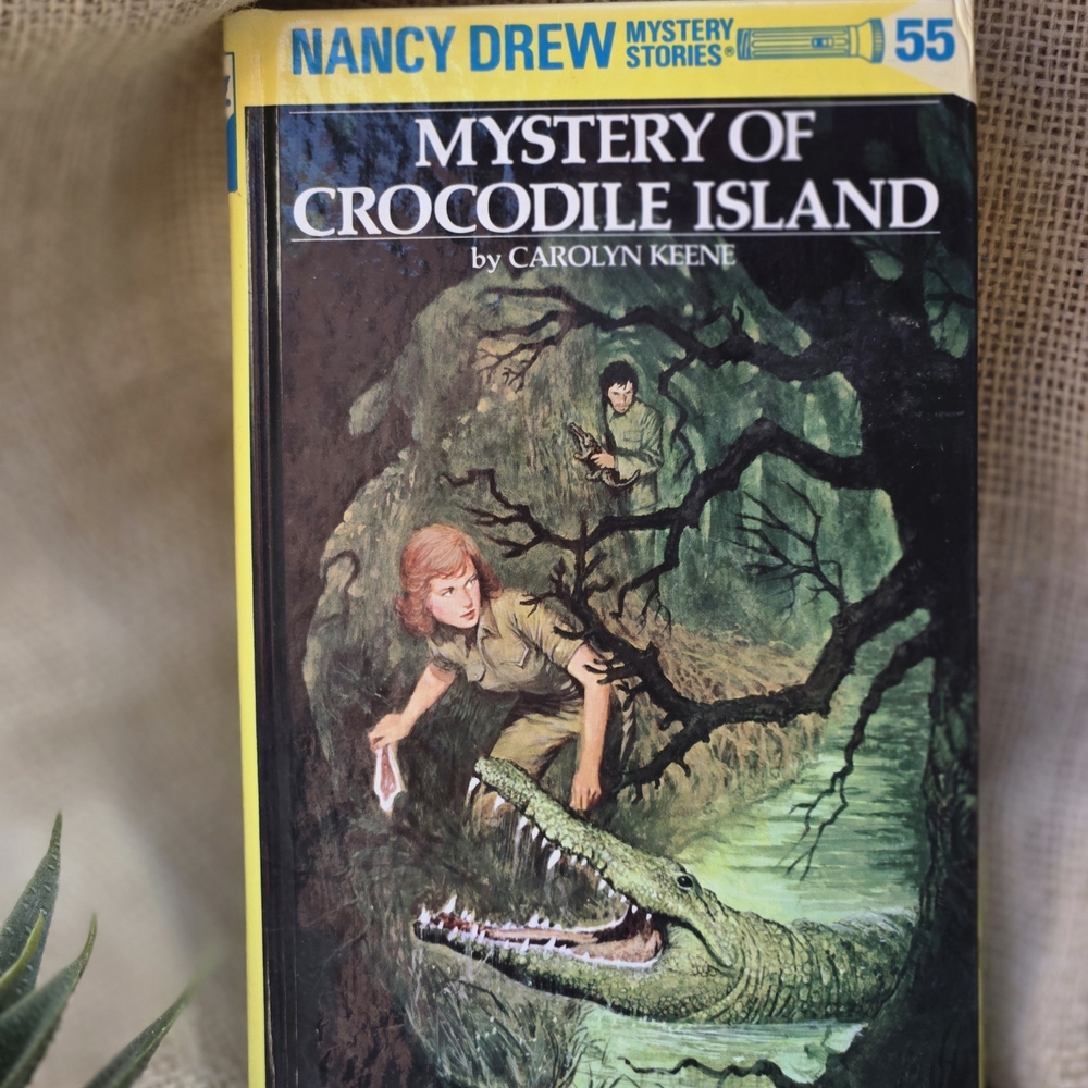 Nancy Drew Mystery Book: Mystery of Crocodile Island Book #55